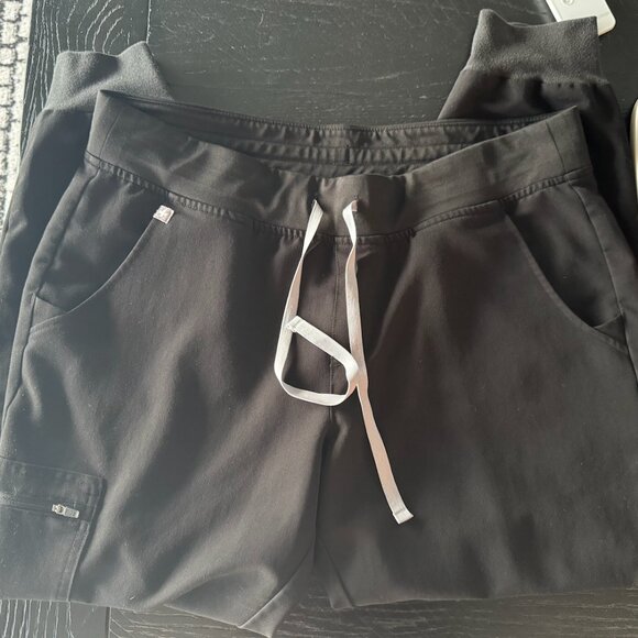 Figs Womens Scrub Set Large/Large Petite - Color Black - Picture 5 of 7